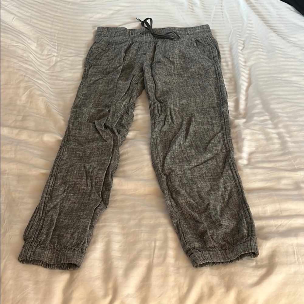 Comfortable gray linen pants